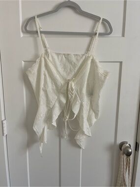 Cider Ivory Lace Tie-Back Camisole